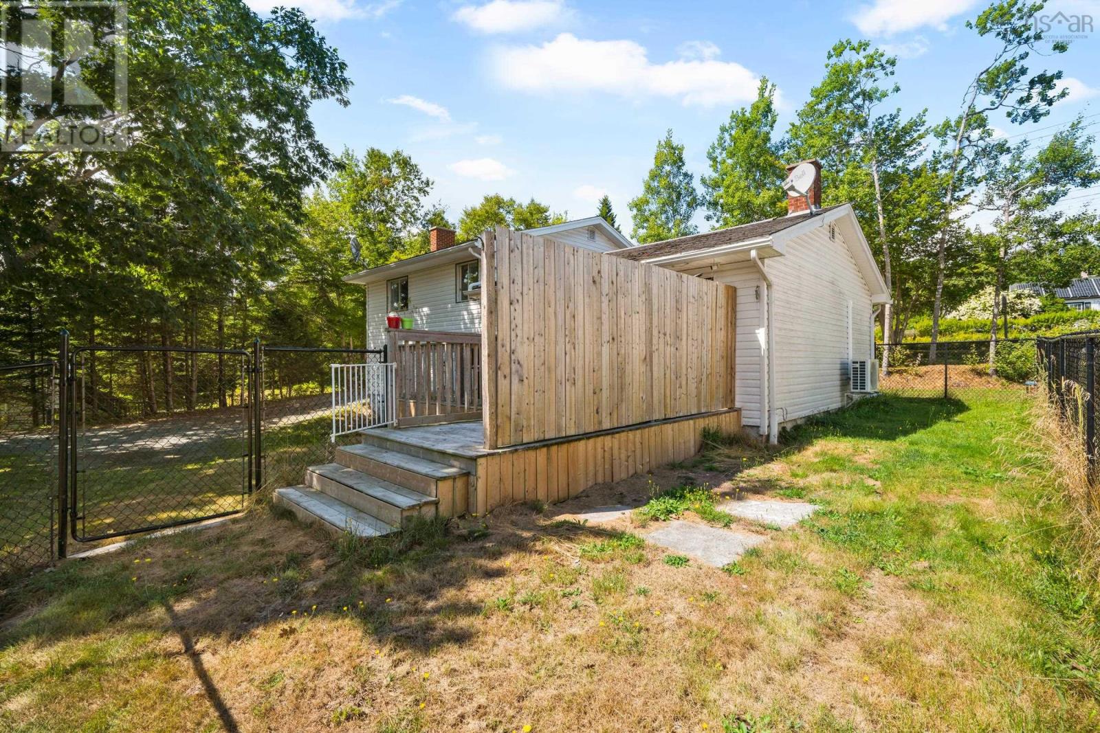 7660 Highway 7 Property Photo 36