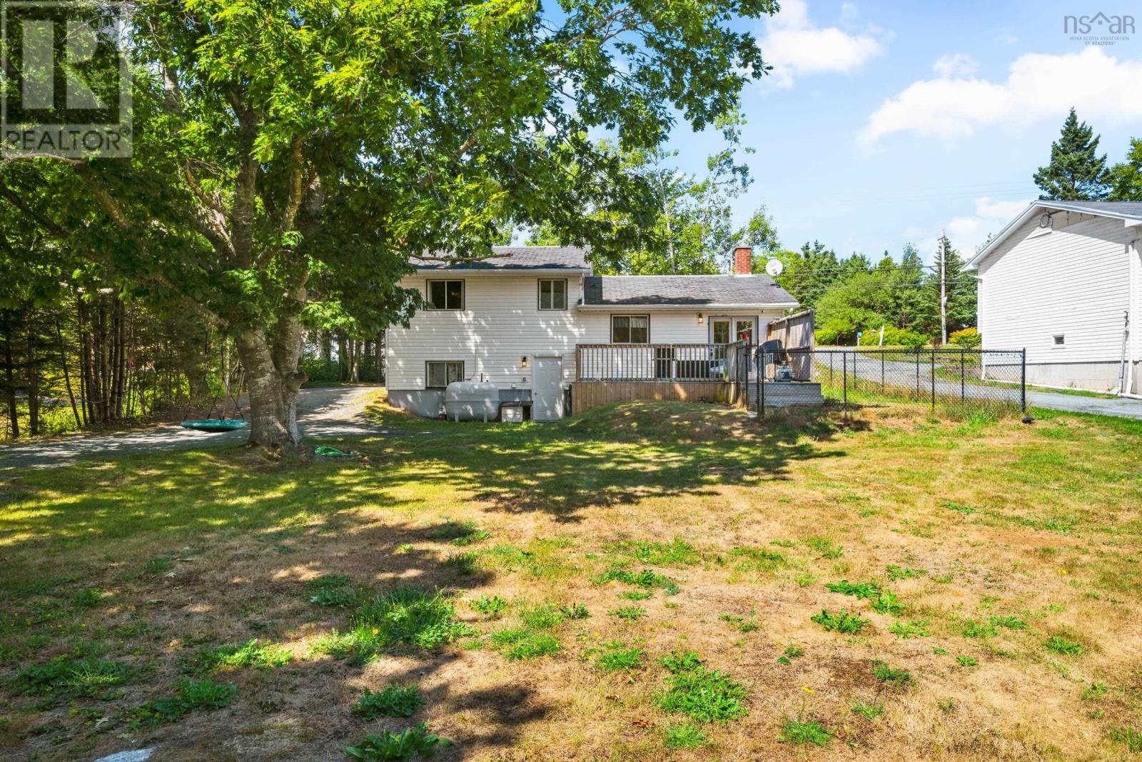 7660 Highway 7 Property Photo 37