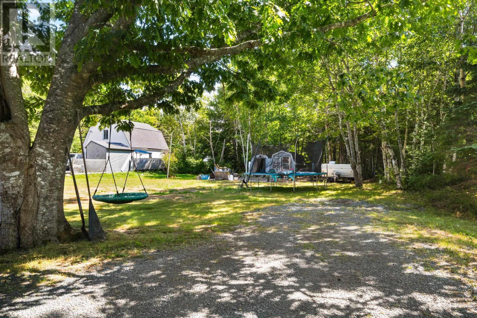 7660 Highway 7 Property Photo 39