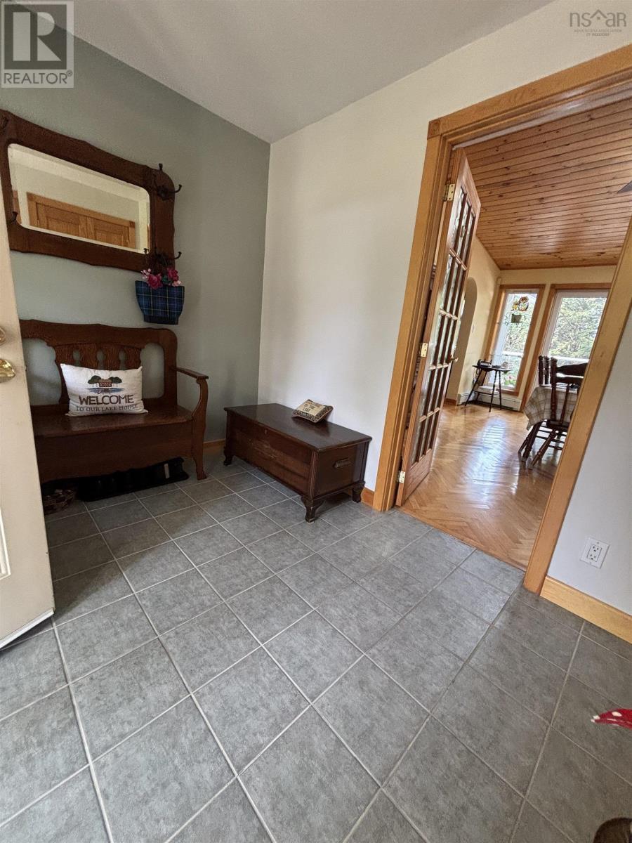 69 Thumb Cap Point Road Property Photo 11