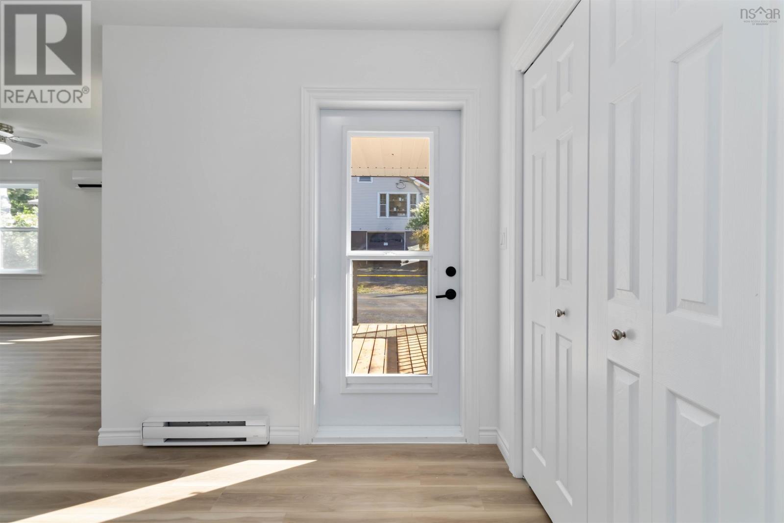 215 Aberdeen Road Property Photo 5