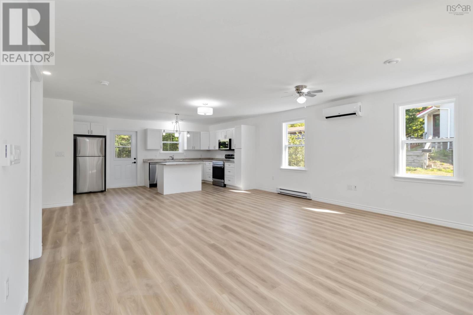 215 Aberdeen Road Property Photo 6