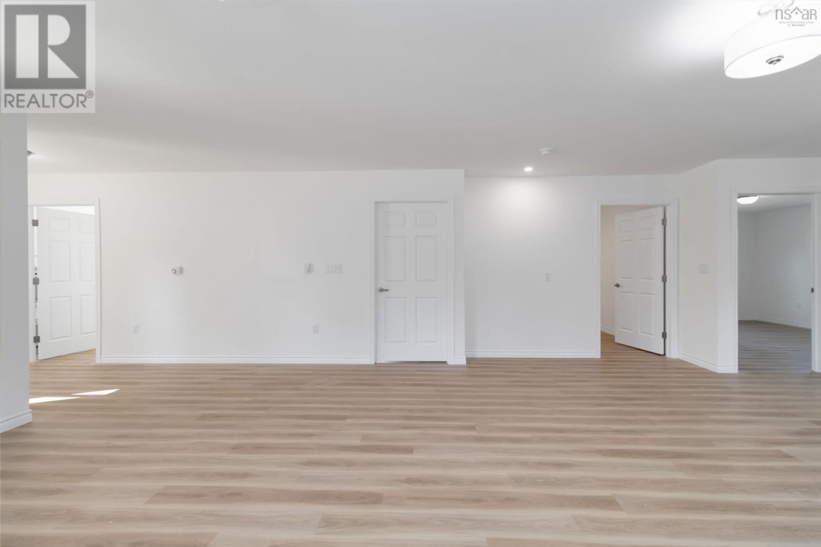 215 Aberdeen Road Property Photo 9