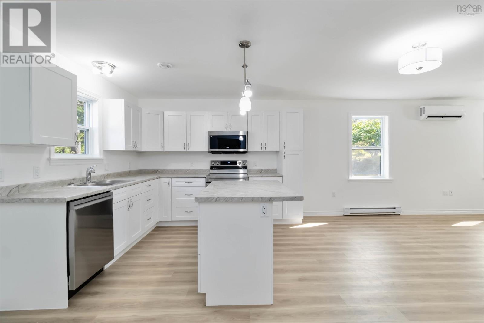 215 Aberdeen Road Property Photo 14