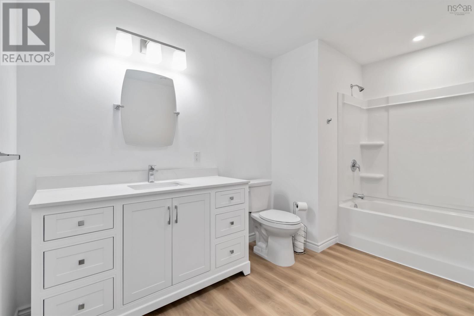 215 Aberdeen Road Property Photo 16