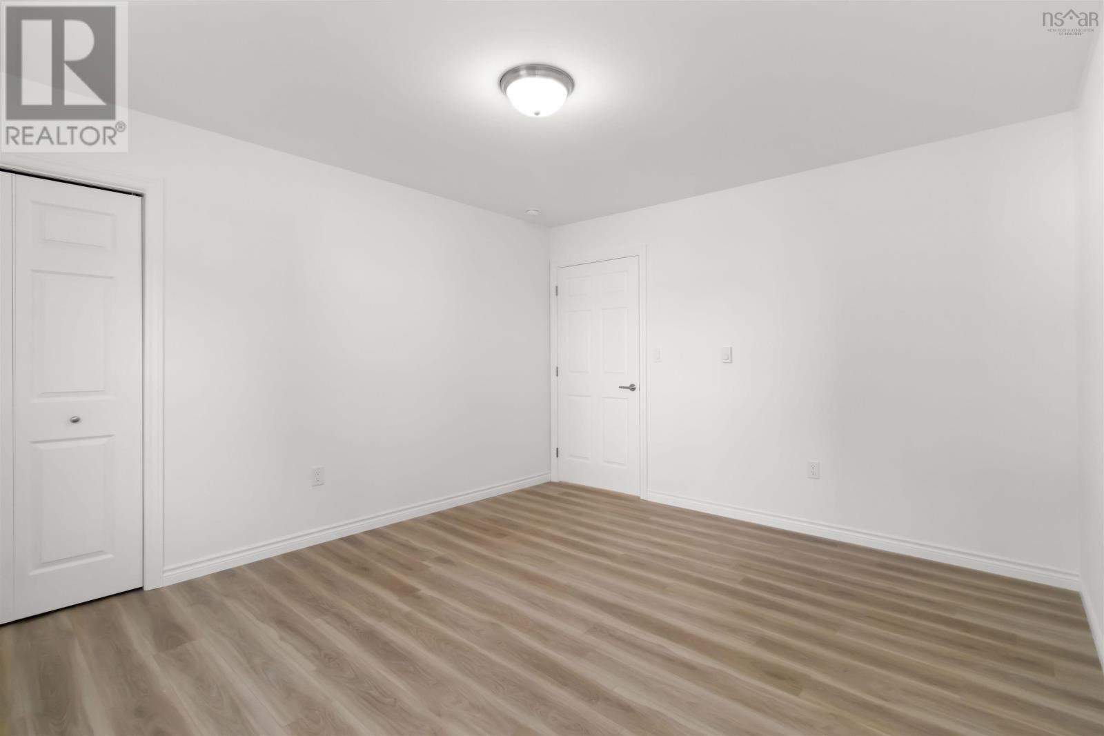 215 Aberdeen Road Property Photo 25