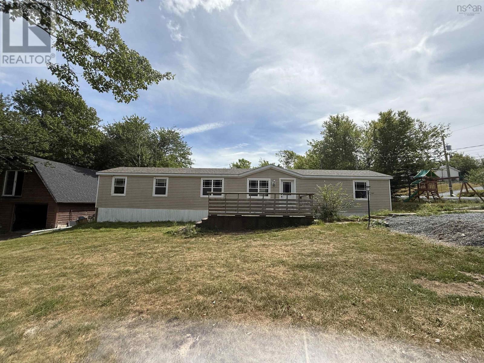 26 Shelly Crescent Property Photo 1