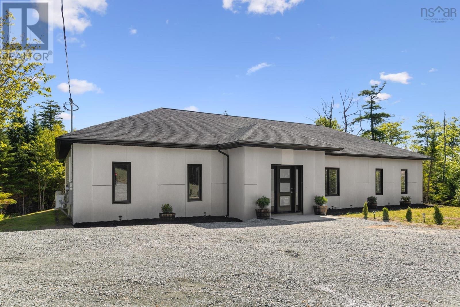 114 Brookside Drive Property Photo 1