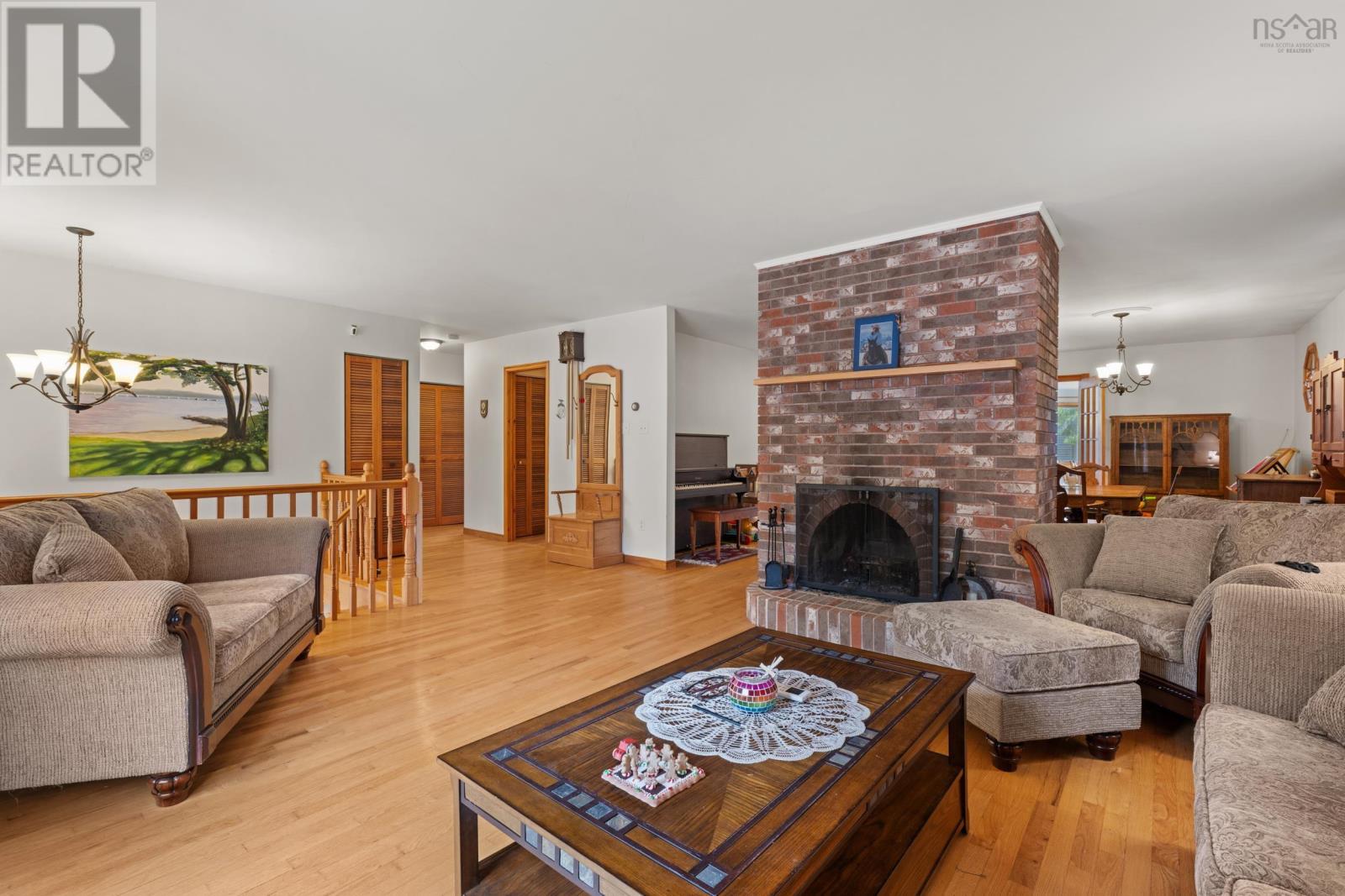 9 Monique Avenue Property Photo 6