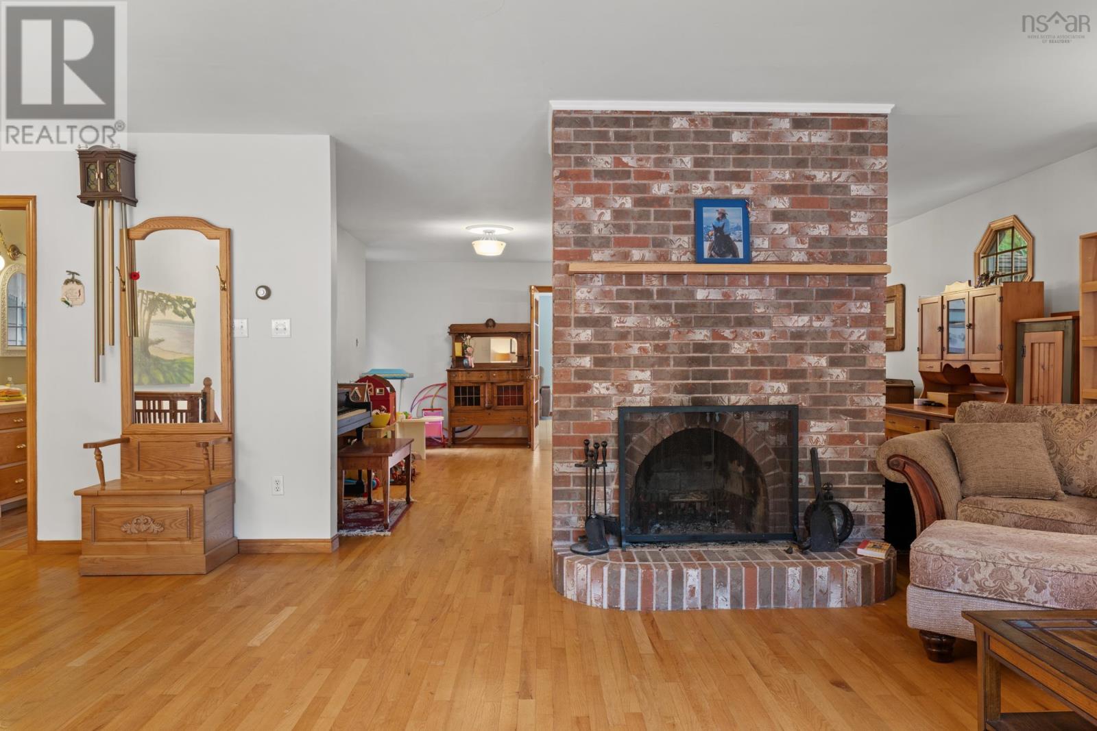 9 Monique Avenue Property Photo 7