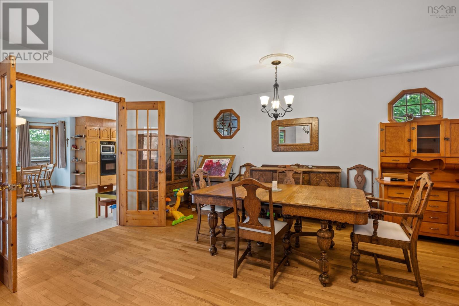 9 Monique Avenue Property Photo 10