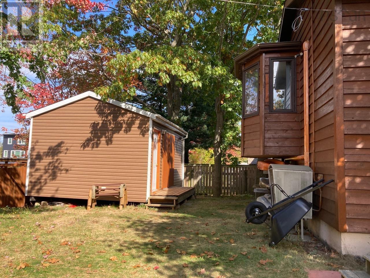 9 Monique Avenue Property Photo 30