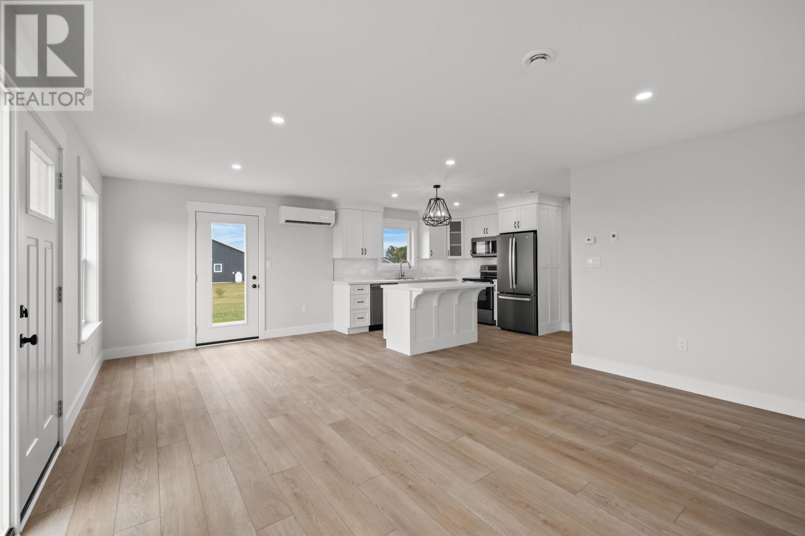 6 Sydney Way Property Photo 27