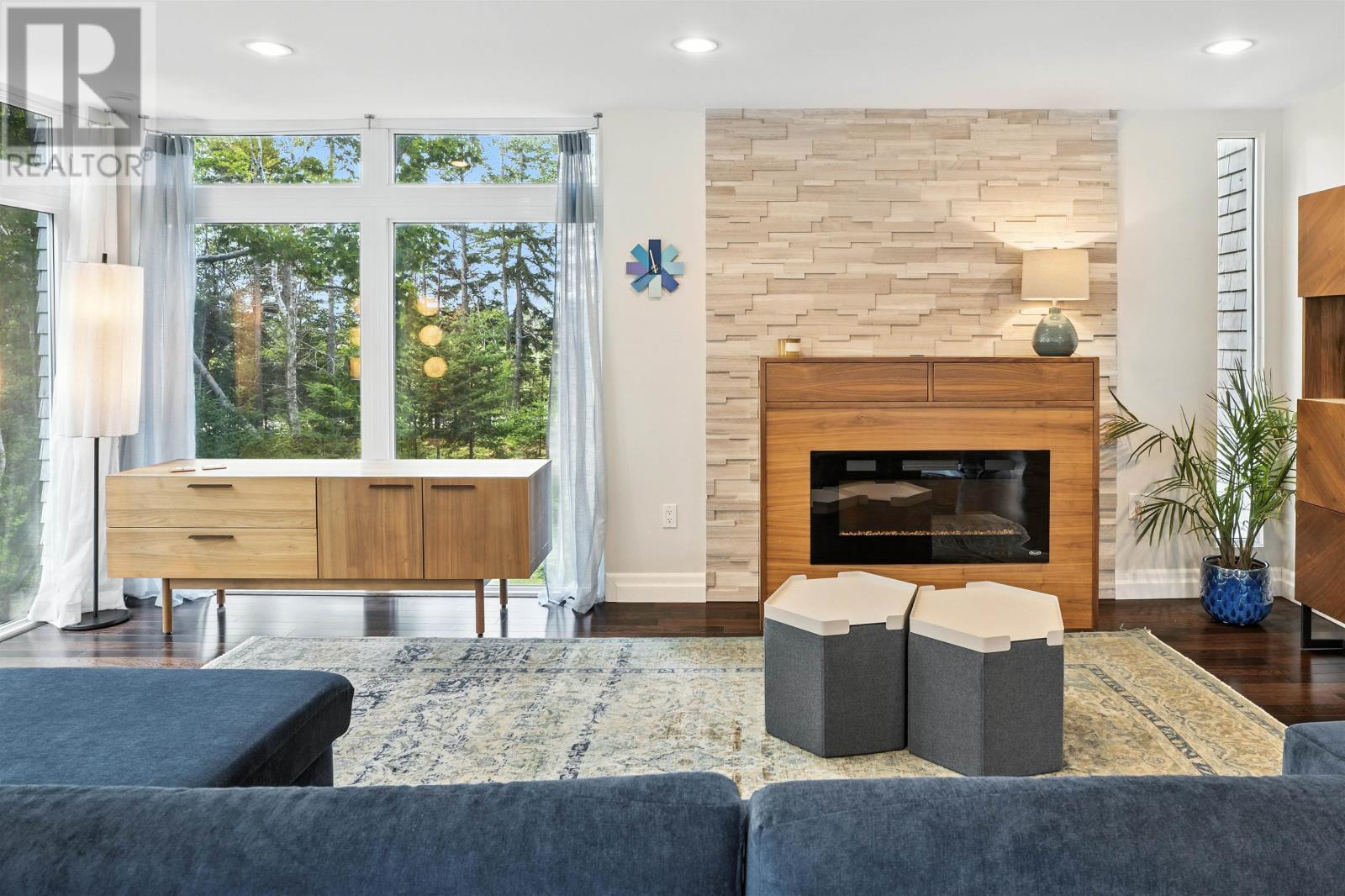 10 Lupin Lane Property Photo 4