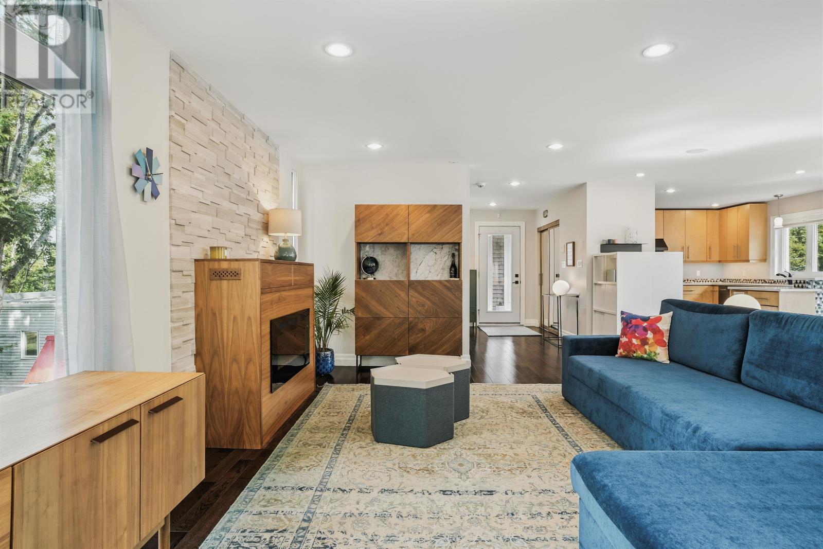10 Lupin Lane Property Photo 6