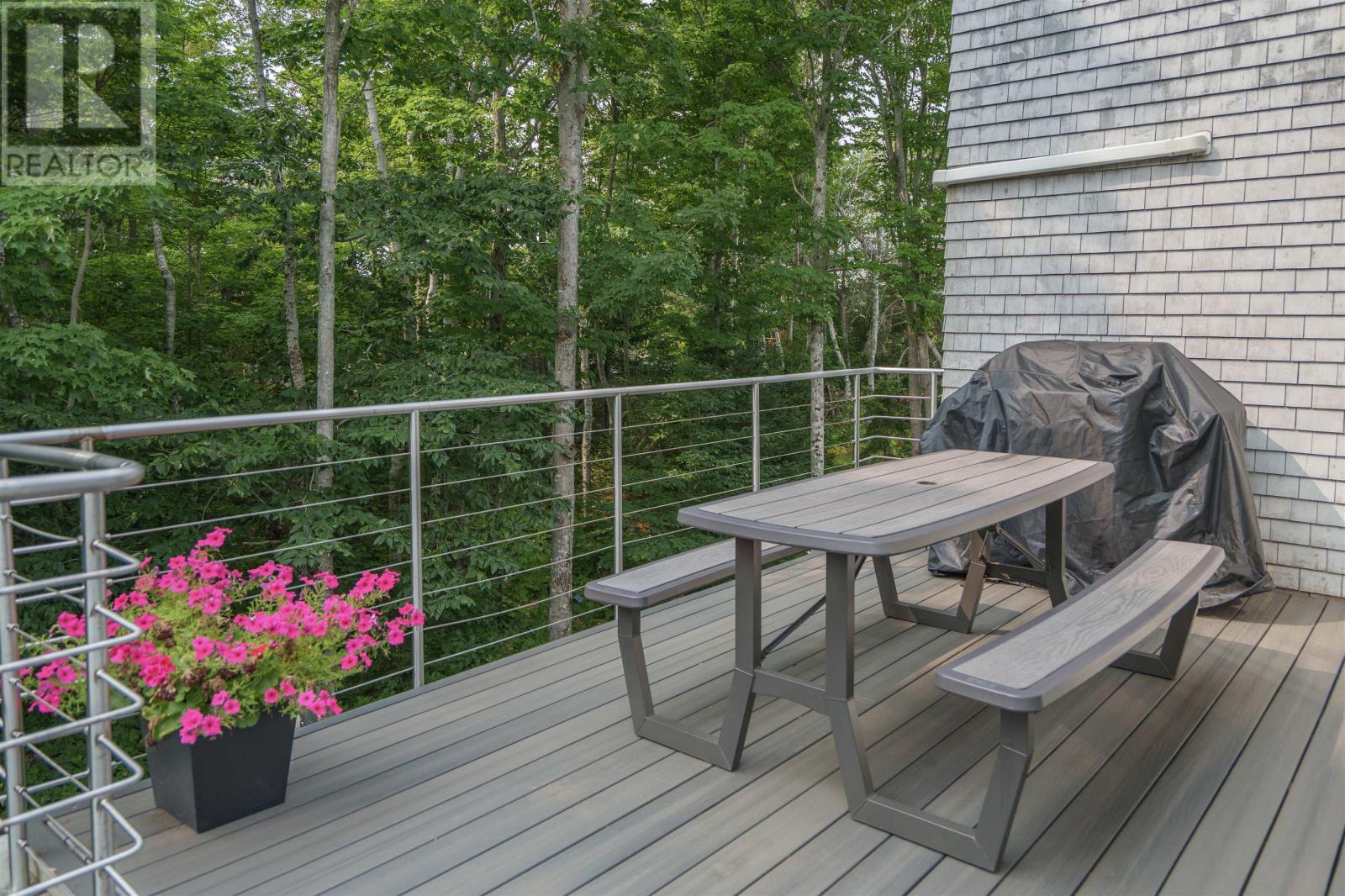 10 Lupin Lane Property Photo 10