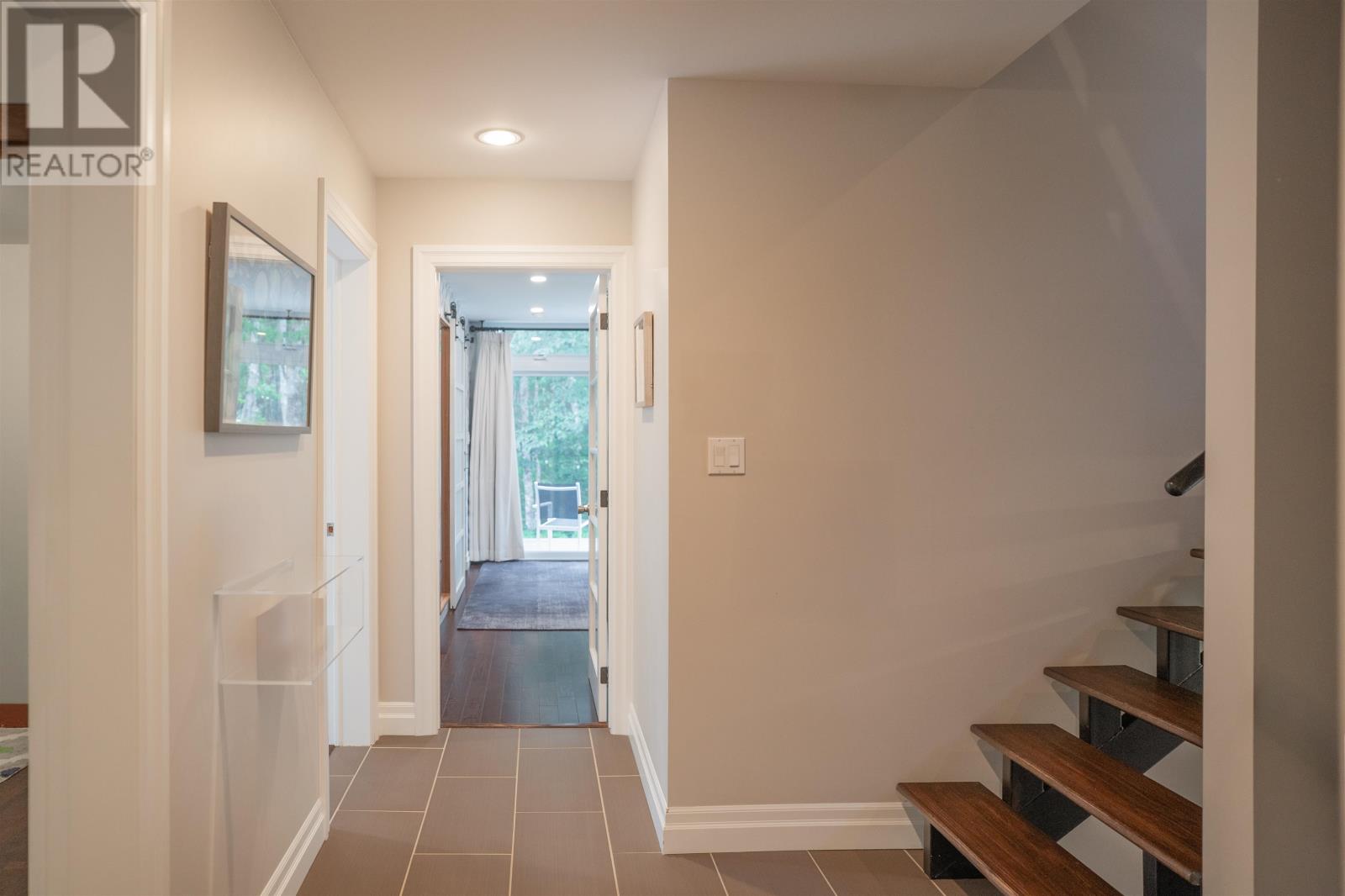 10 Lupin Lane Property Photo 15