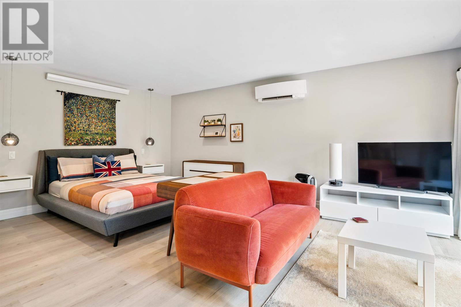 10 Lupin Lane Property Photo 35