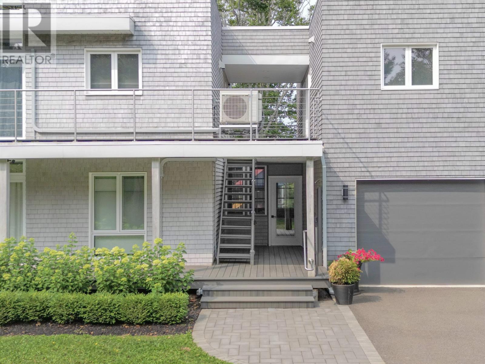 10 Lupin Lane Property Photo 44