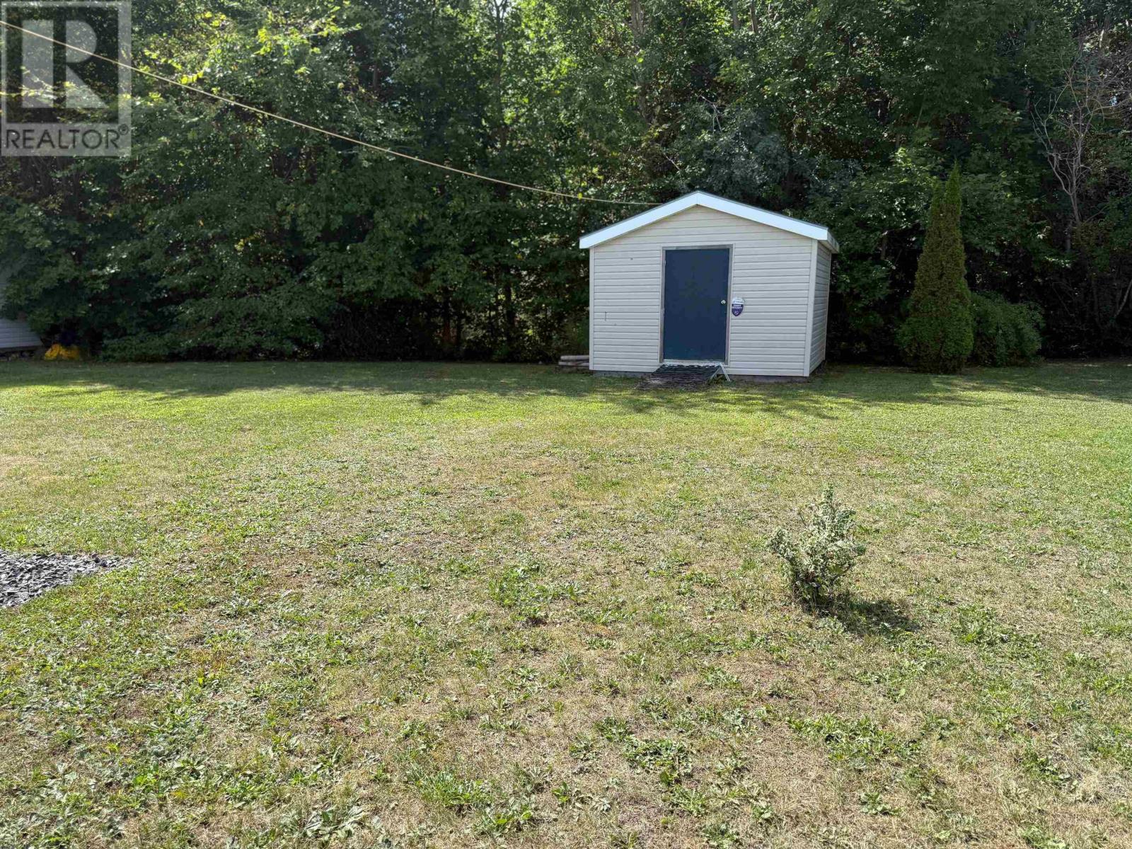 81 Thomson Drive Property Photo 5