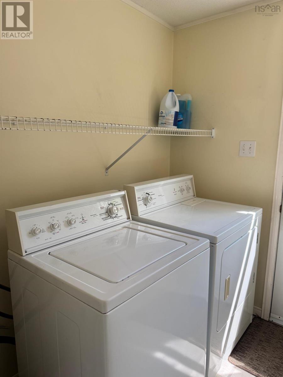 81 Thomson Drive Property Photo 10