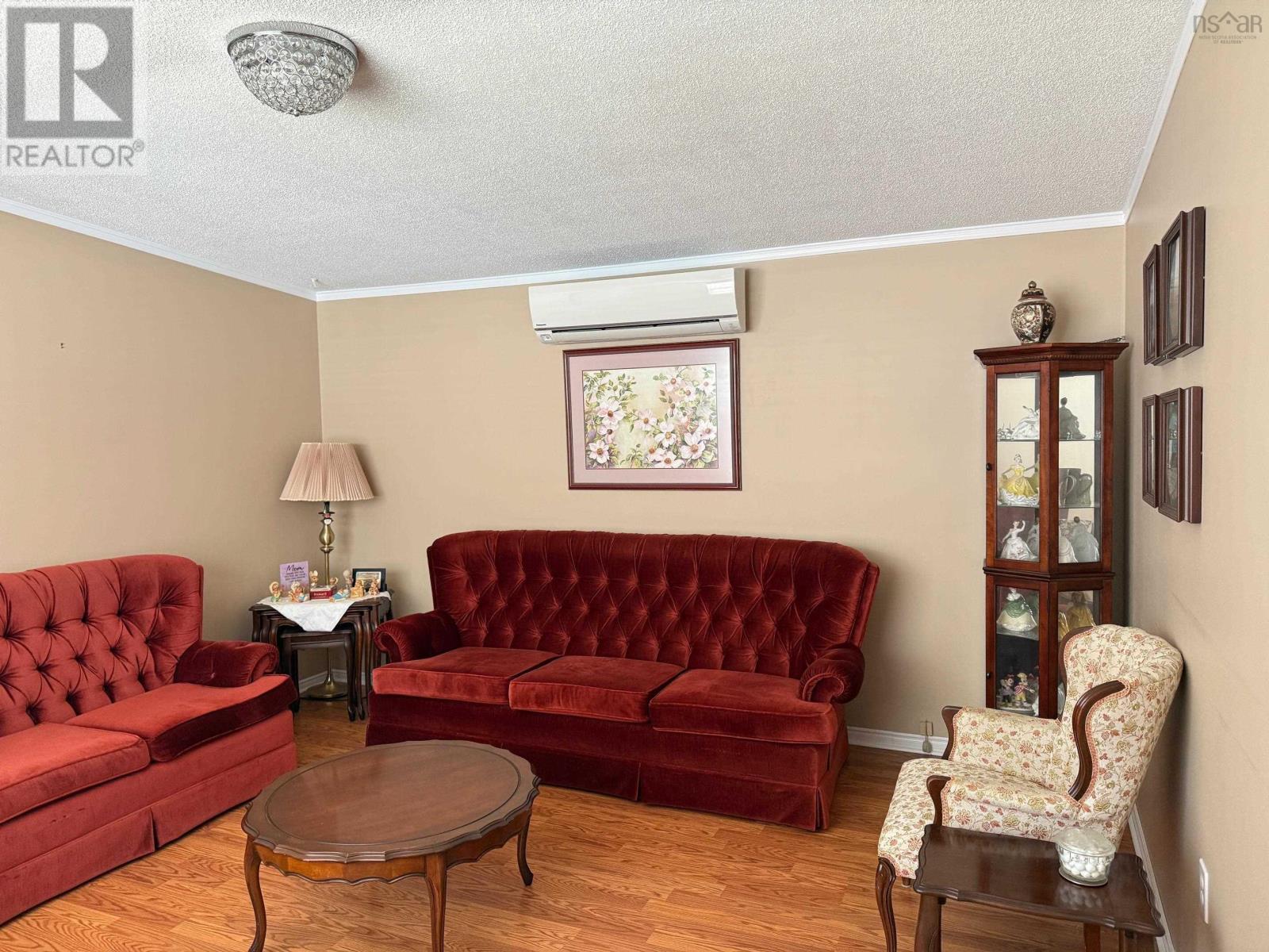 81 Thomson Drive Property Photo 13