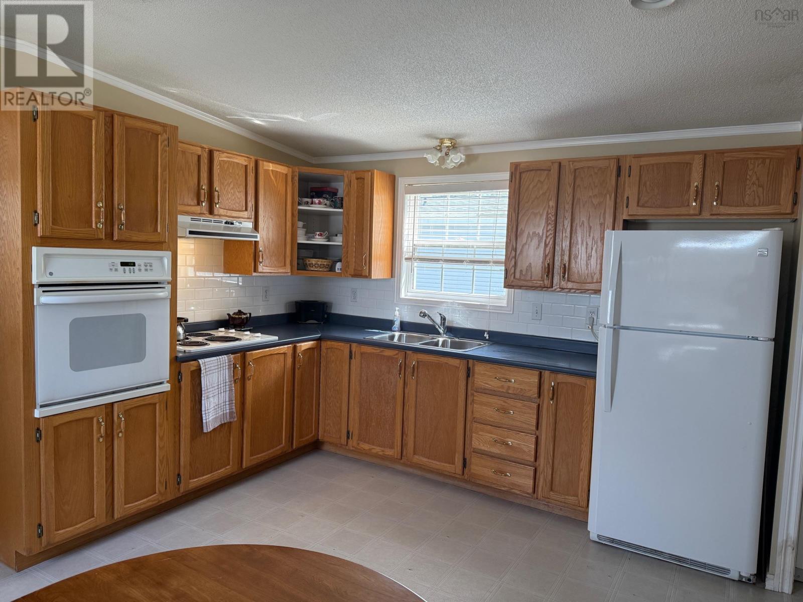 81 Thomson Drive Property Photo 25