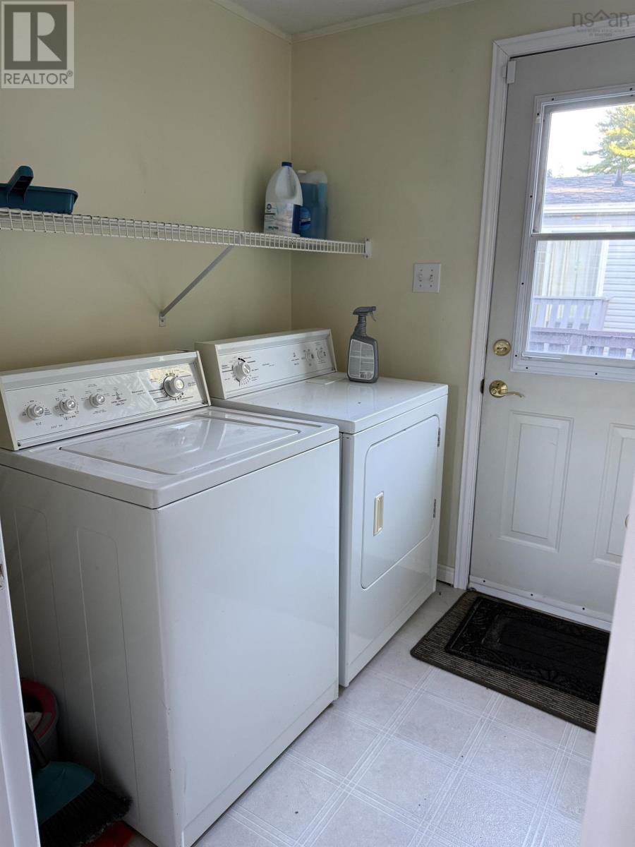 81 Thomson Drive Property Photo 46