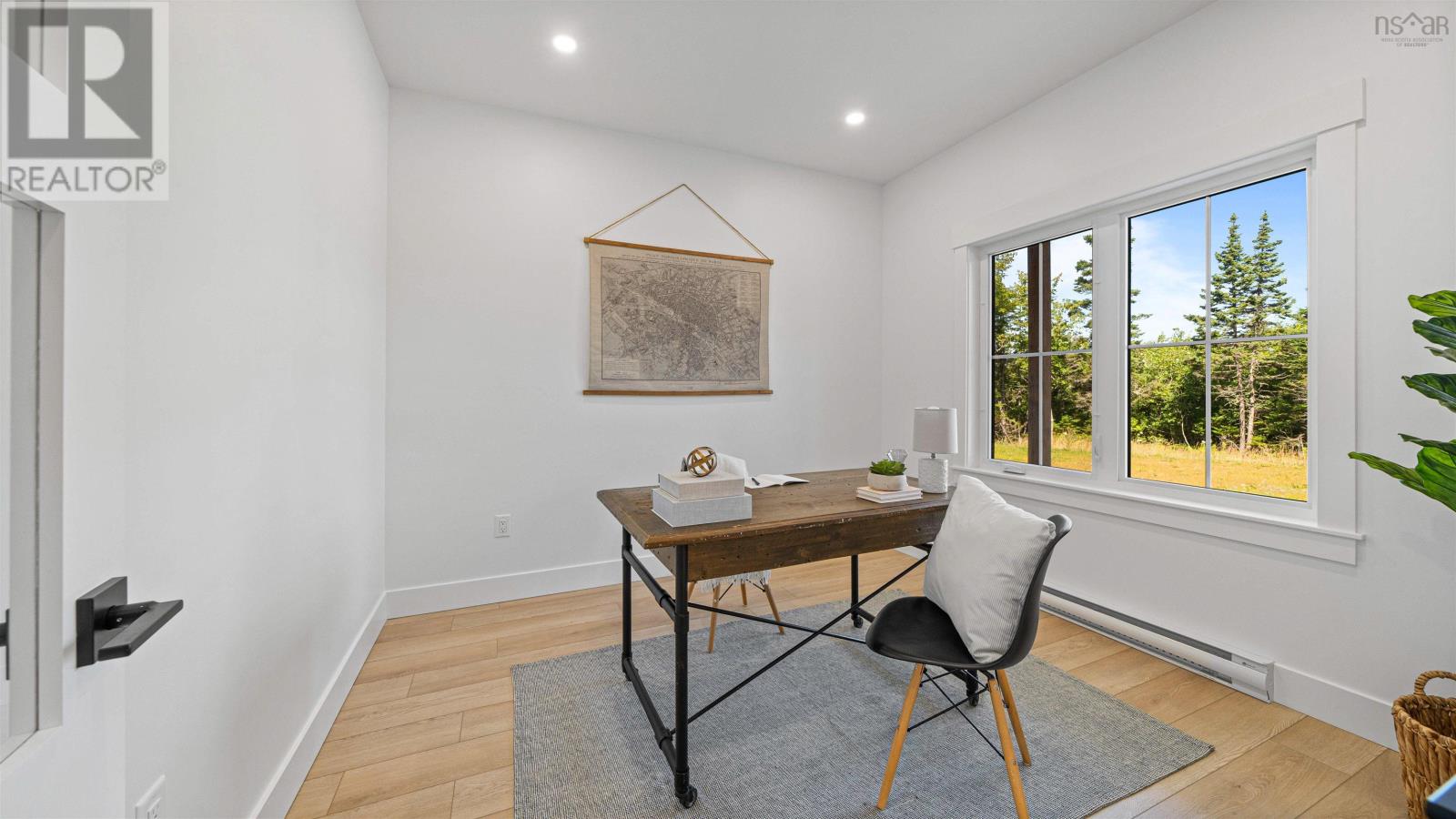 194 Portovista Drive Property Photo 6