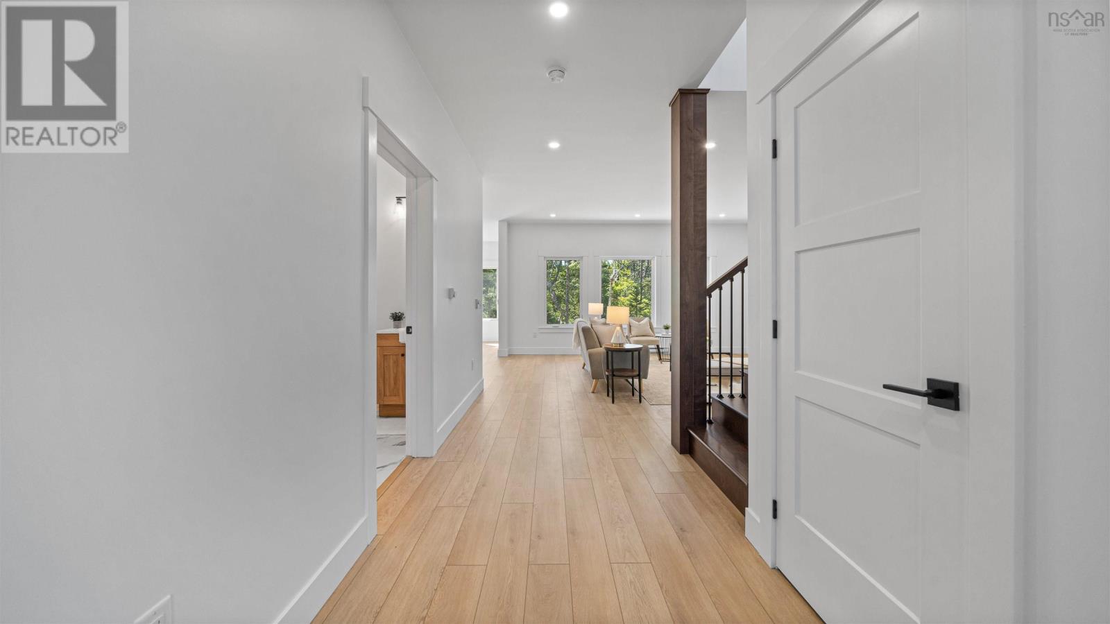 194 Portovista Drive Property Photo 9