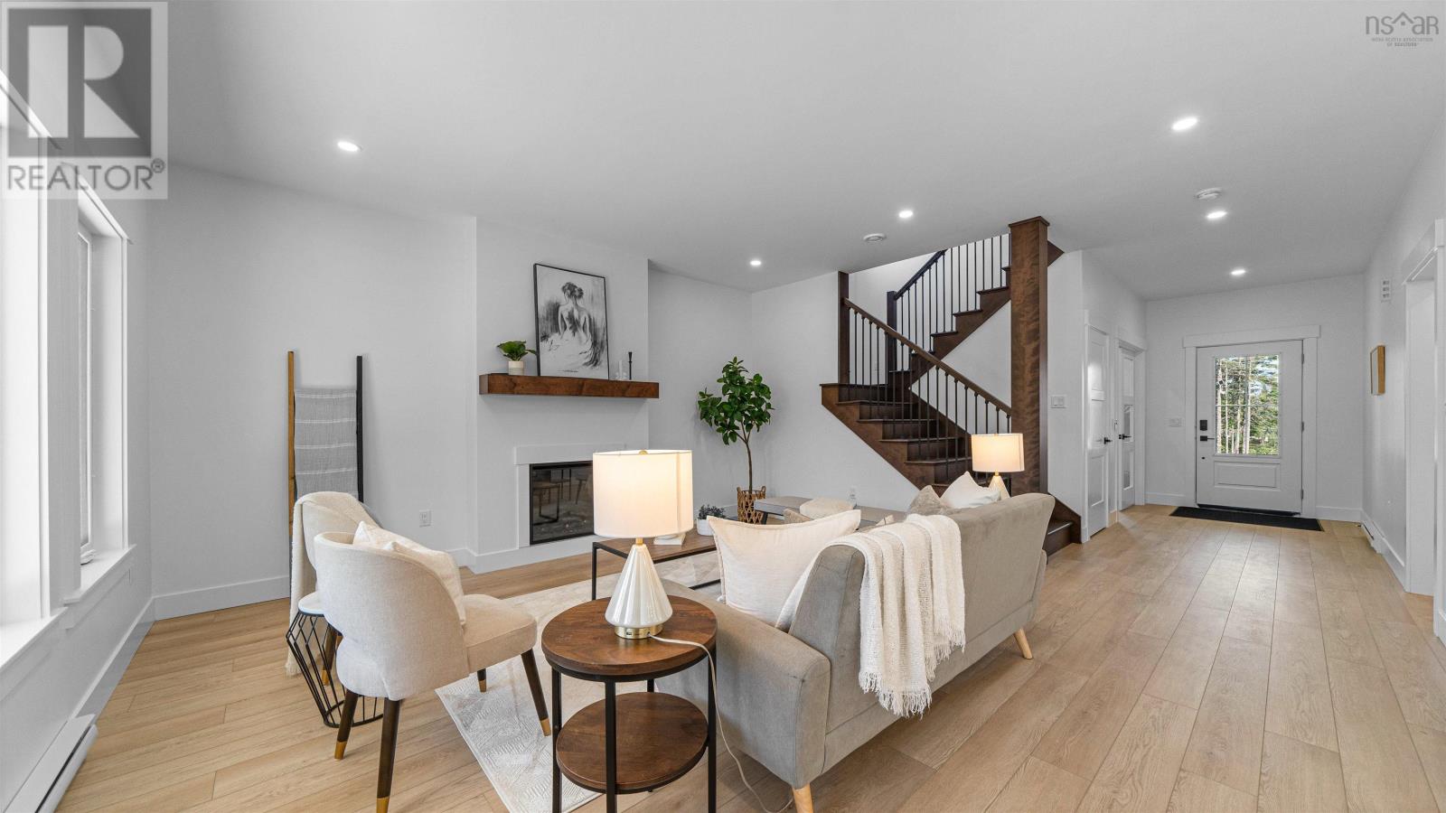 194 Portovista Drive Property Photo 15