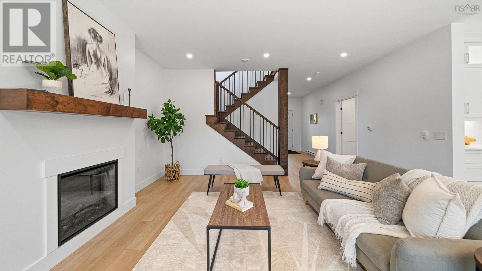 194 Portovista Drive Property Photo 16