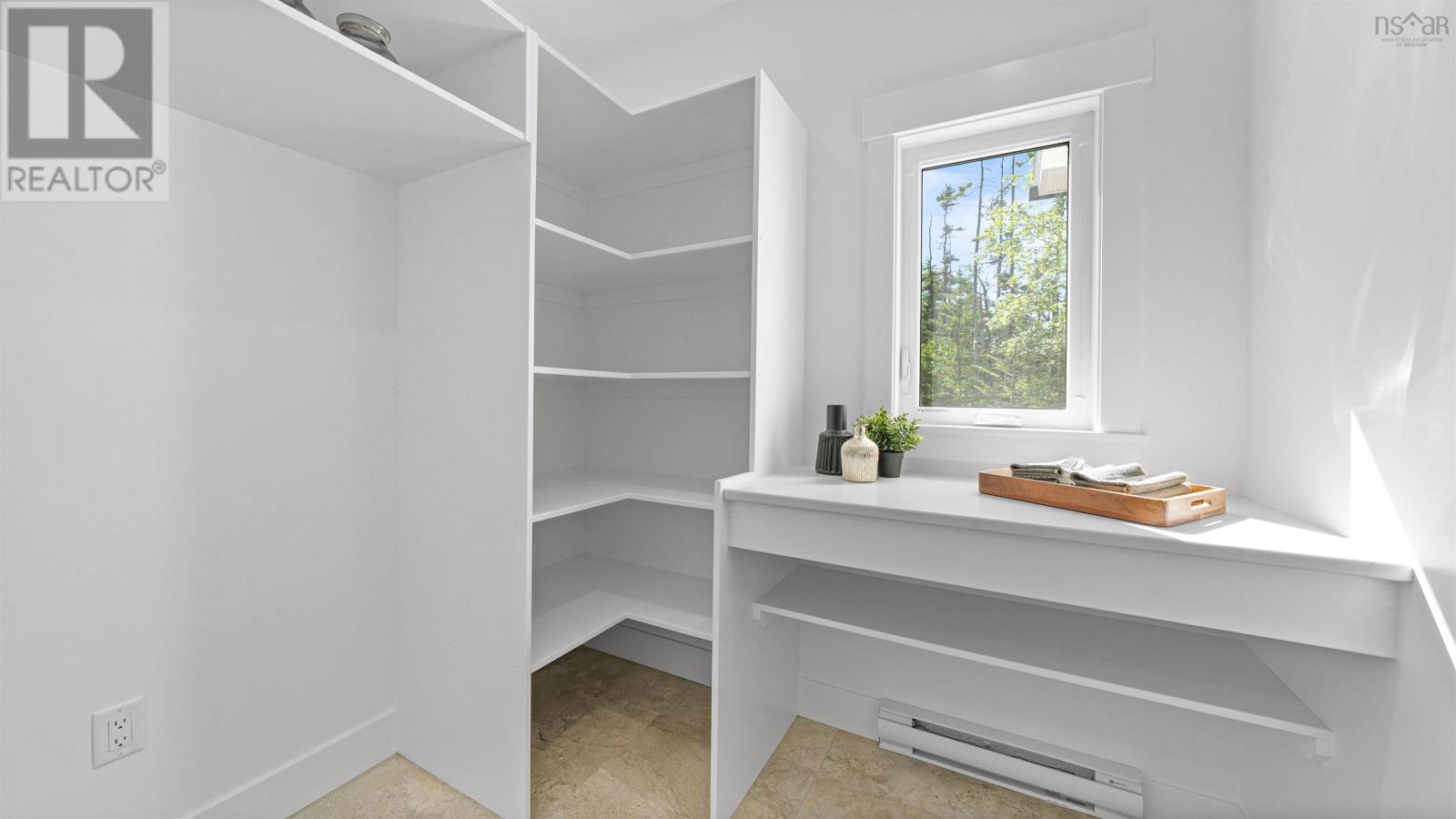 194 Portovista Drive Property Photo 24