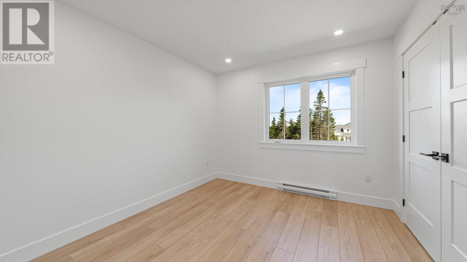 194 Portovista Drive Property Photo 29