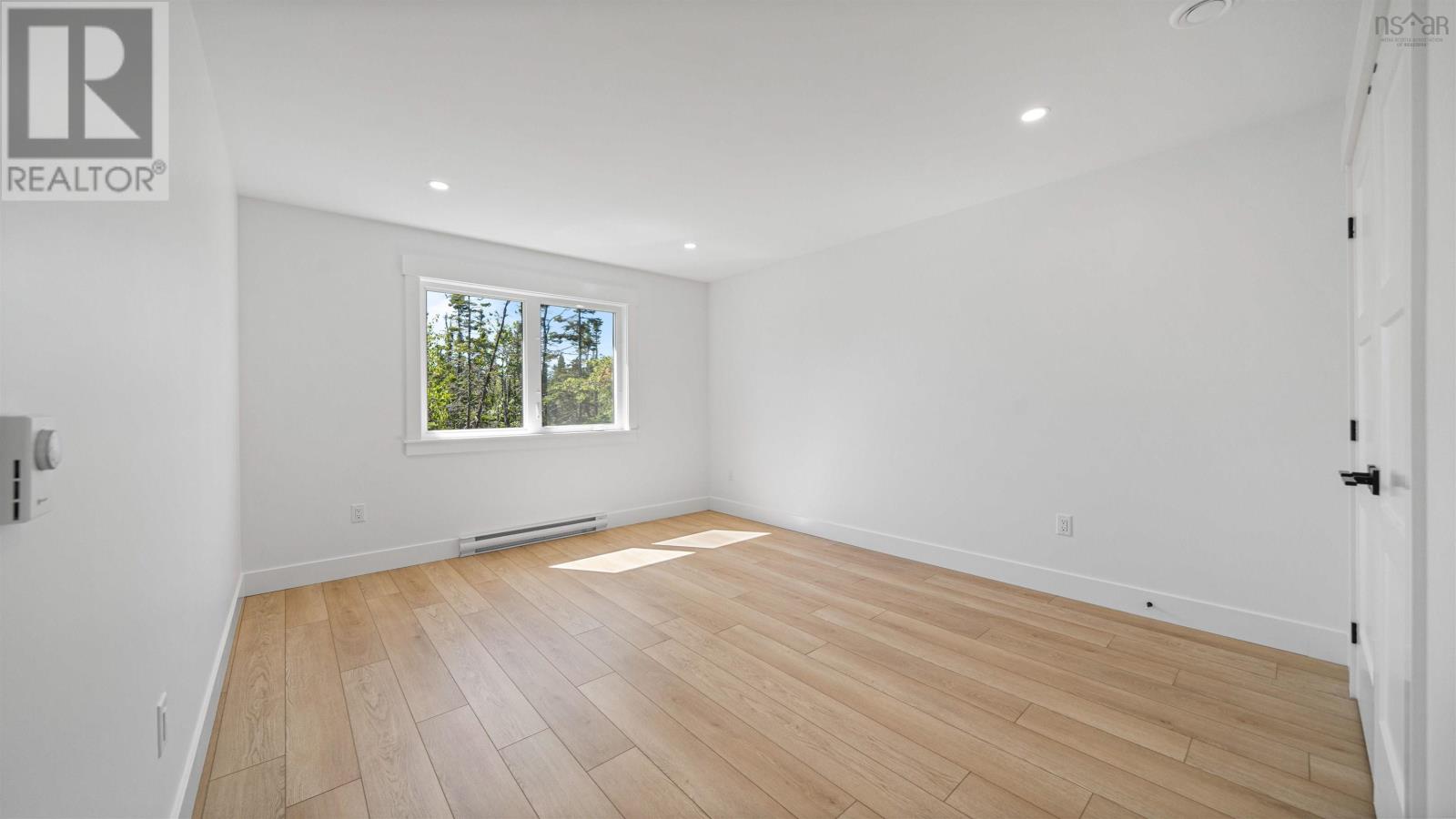 194 Portovista Drive Property Photo 32