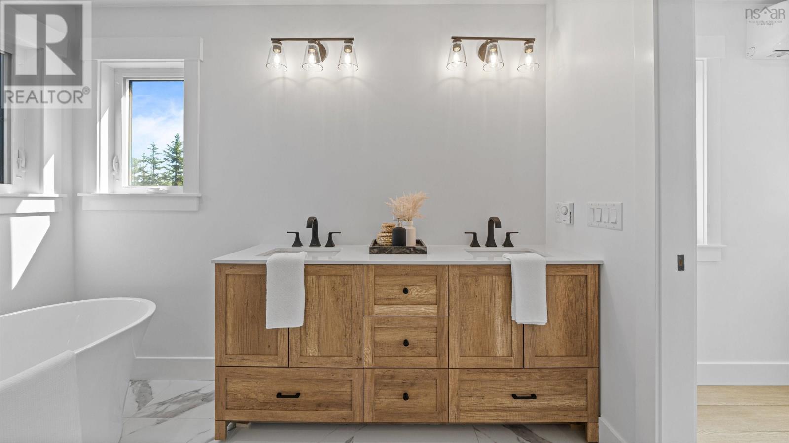 194 Portovista Drive Property Photo 42