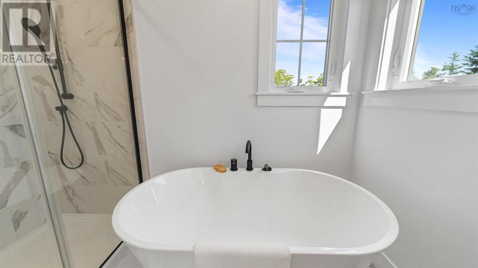 194 Portovista Drive Property Photo 43