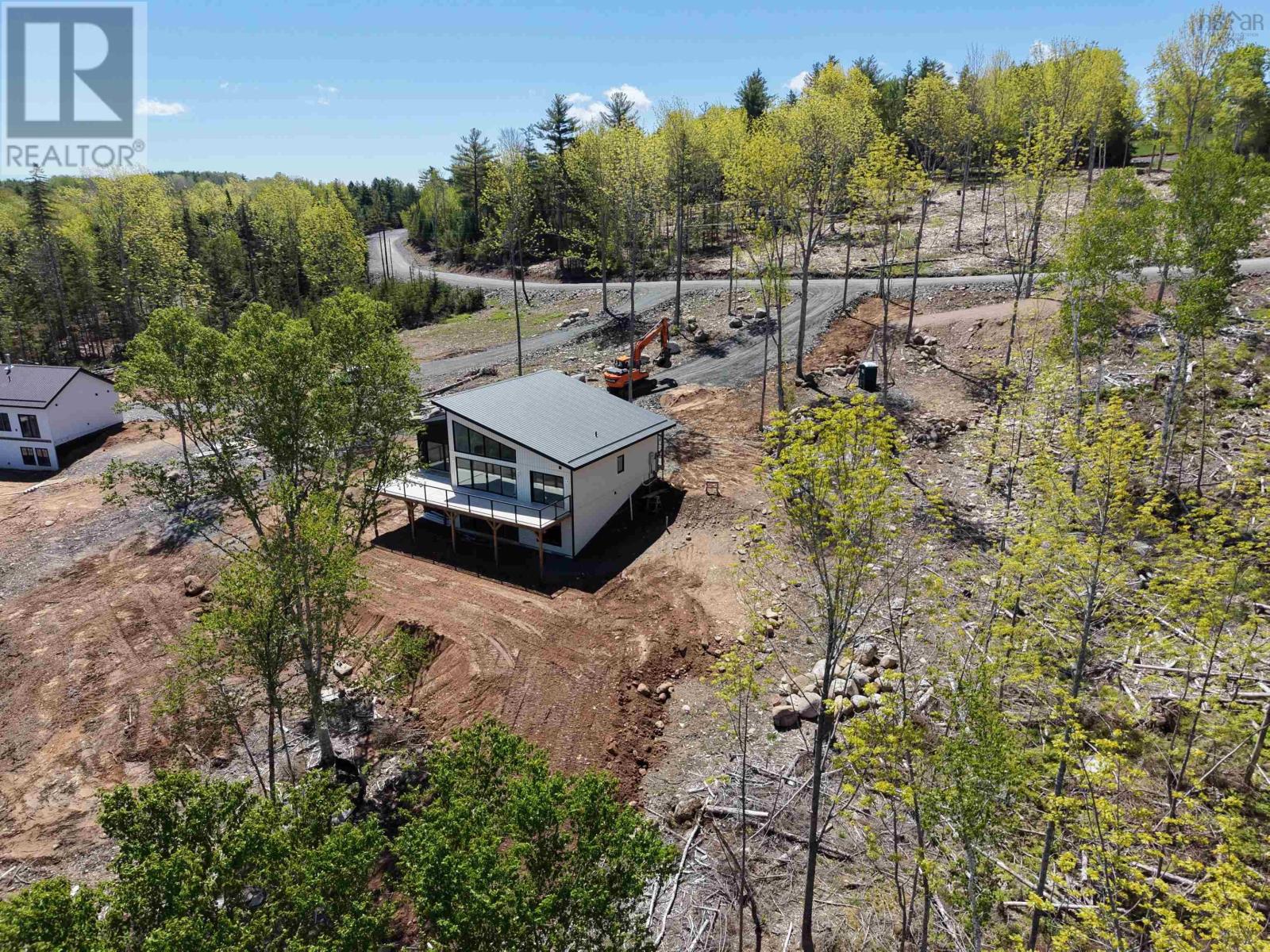 Unit 33 Sweetland Road Property Photo 1