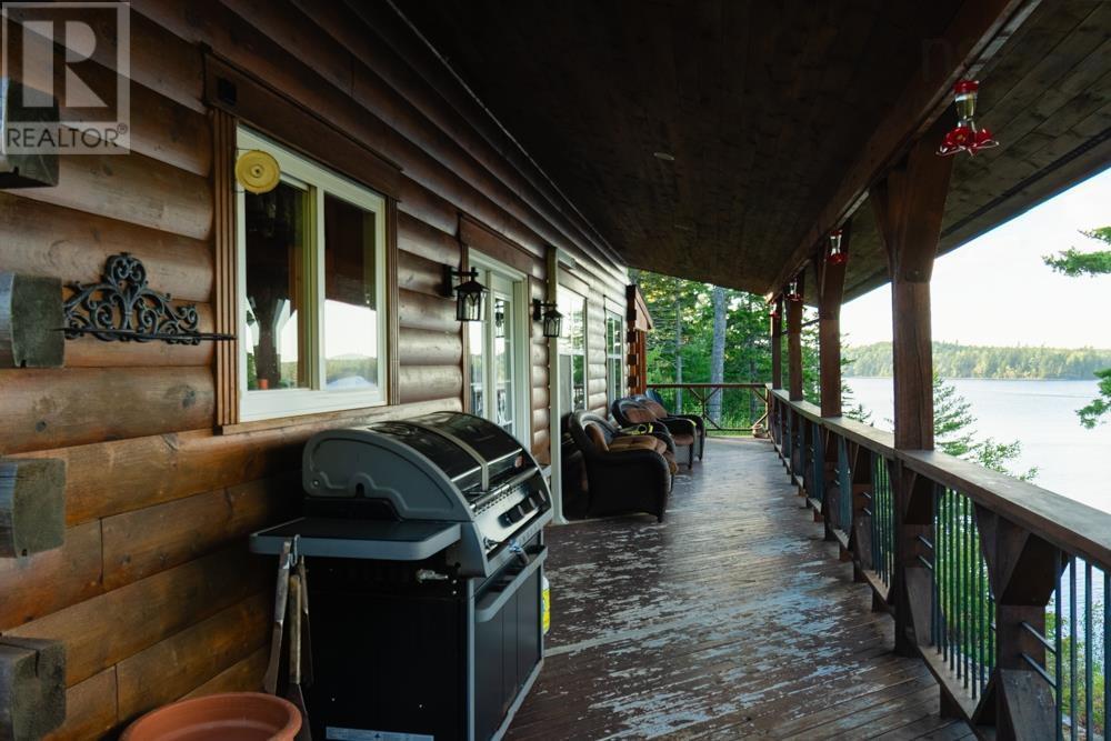 169 Cockscomb Lake Drive Property Photo 6