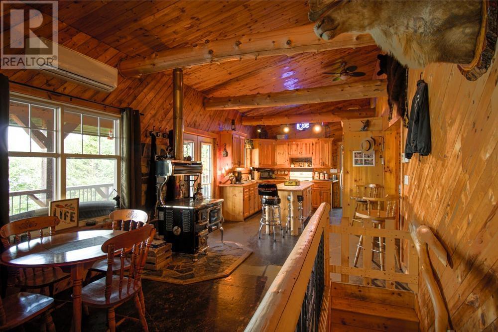 169 Cockscomb Lake Drive Property Photo 13