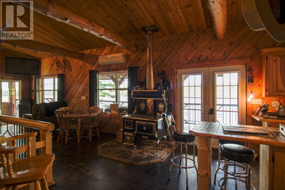 169 Cockscomb Lake Drive Property Photo 14