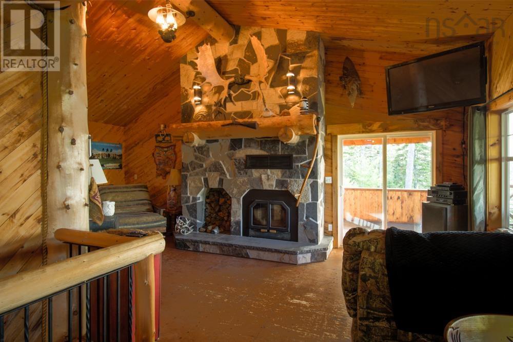 169 Cockscomb Lake Drive Property Photo 15