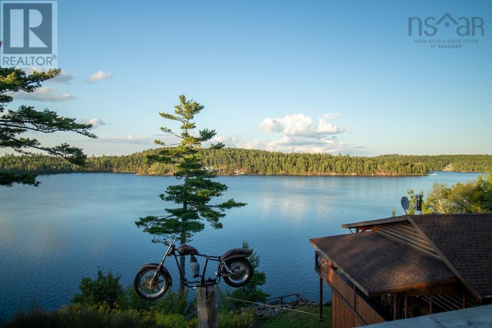 169 Cockscomb Lake Drive Property Photo 20