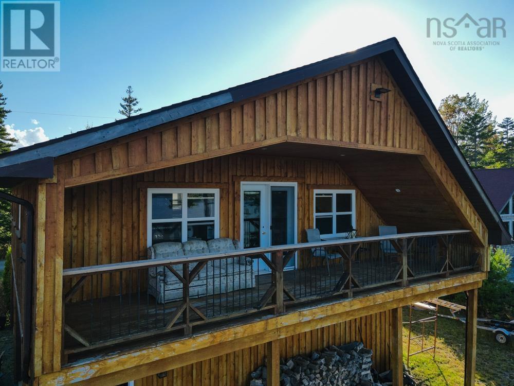 169 Cockscomb Lake Drive Property Photo 25