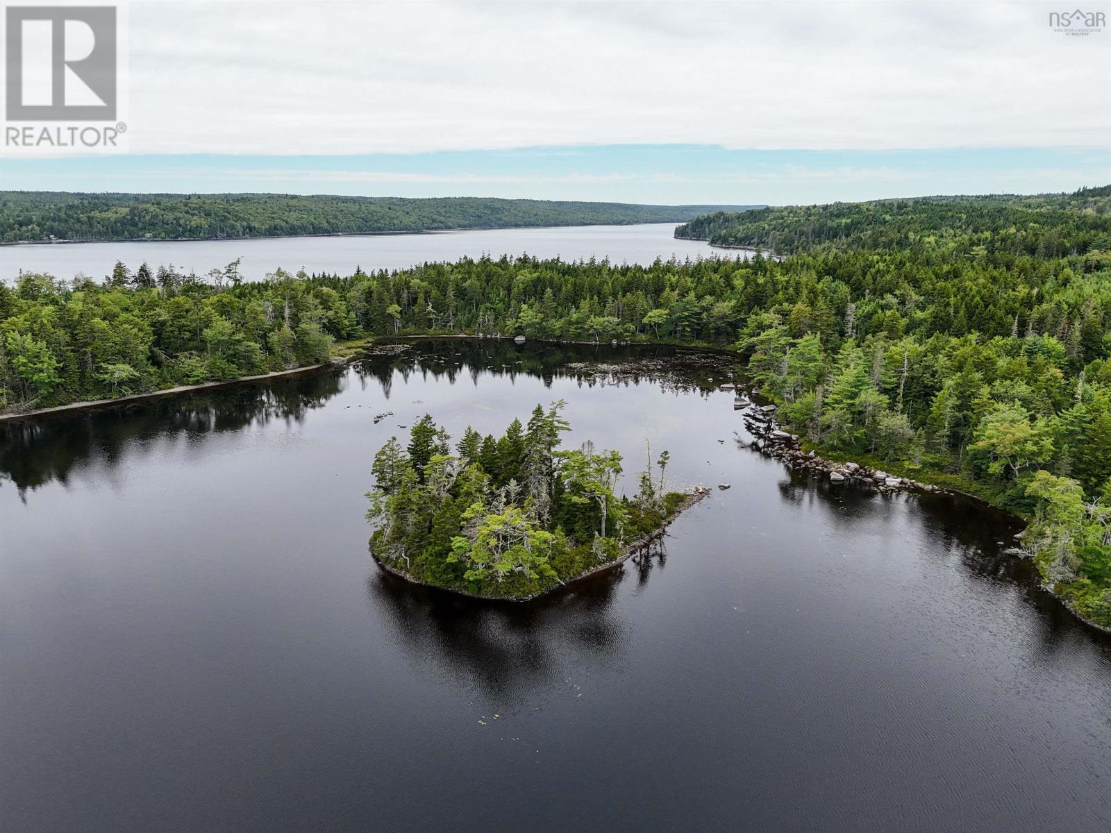 Level Spot Lake