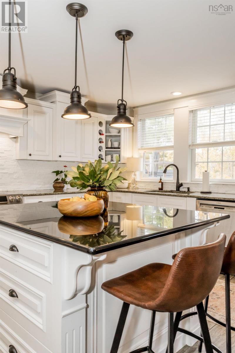 35 Acadia Drive Property Photo 11