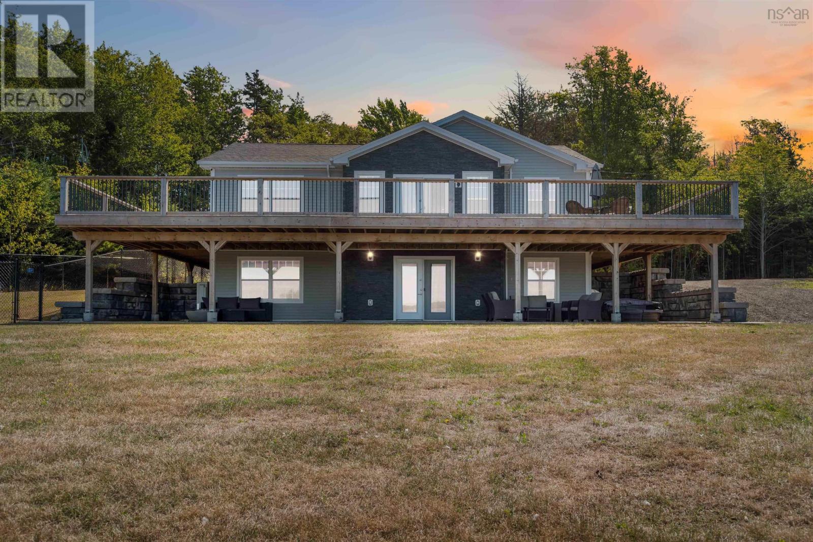 181 Timberland Road Property Photo 2