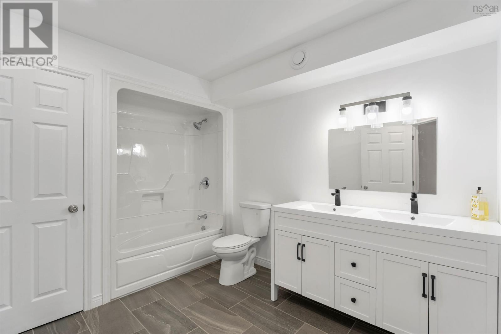 181 Timberland Road Property Photo 38