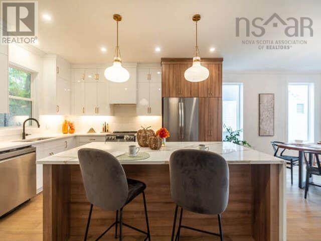 368 Shore Drive Property Photo 4