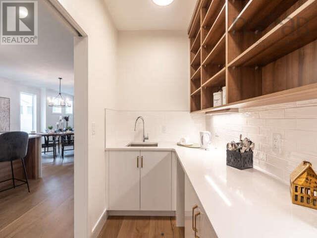 368 Shore Drive Property Photo 9